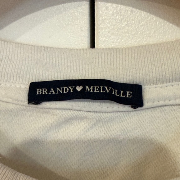 Brandy Melville M Malibu Cream and Blue Sweatshirt - Picture 3 of 8